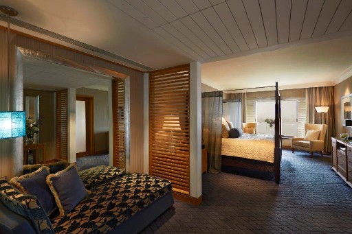 Room at Taj Lands End
