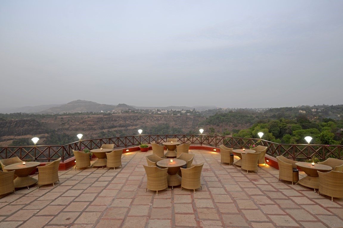 Dining Experience at The Duke's Retreat