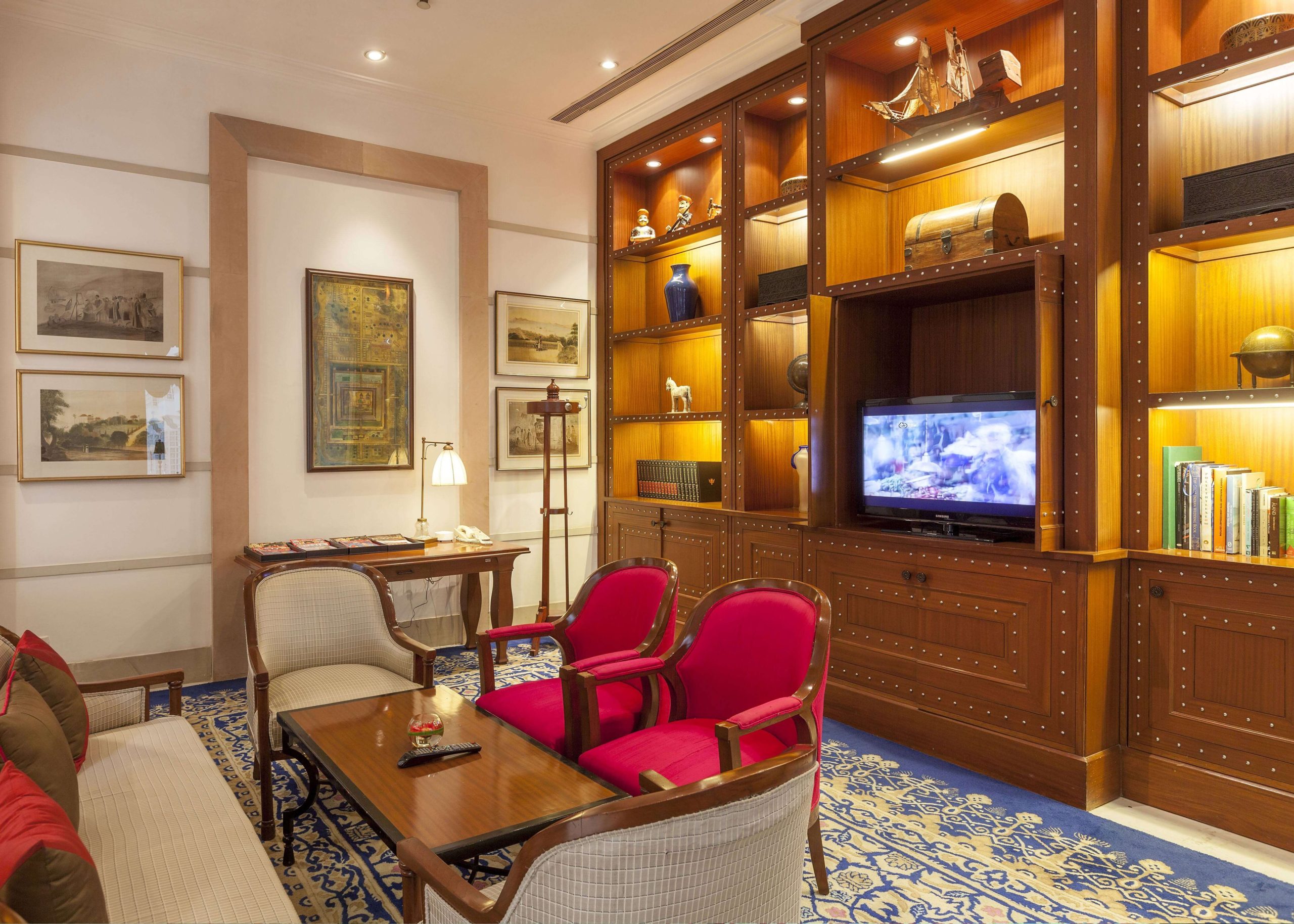Residents' Lounge at ITC Maratha