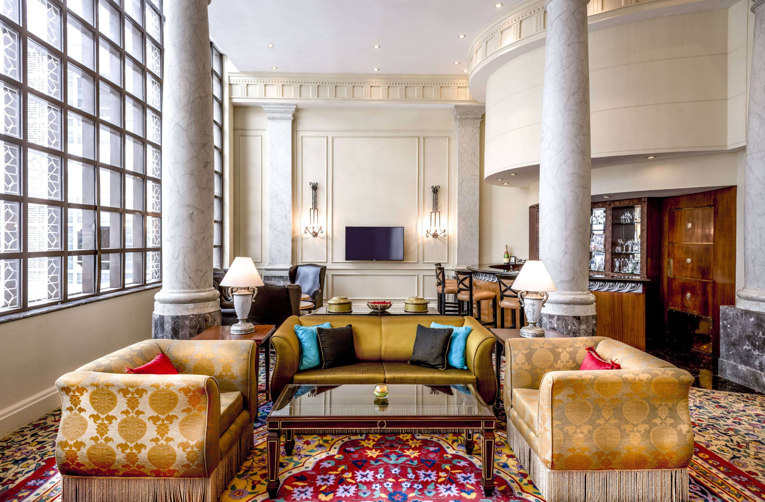 Upper Crust Lounge at ITC Maratha