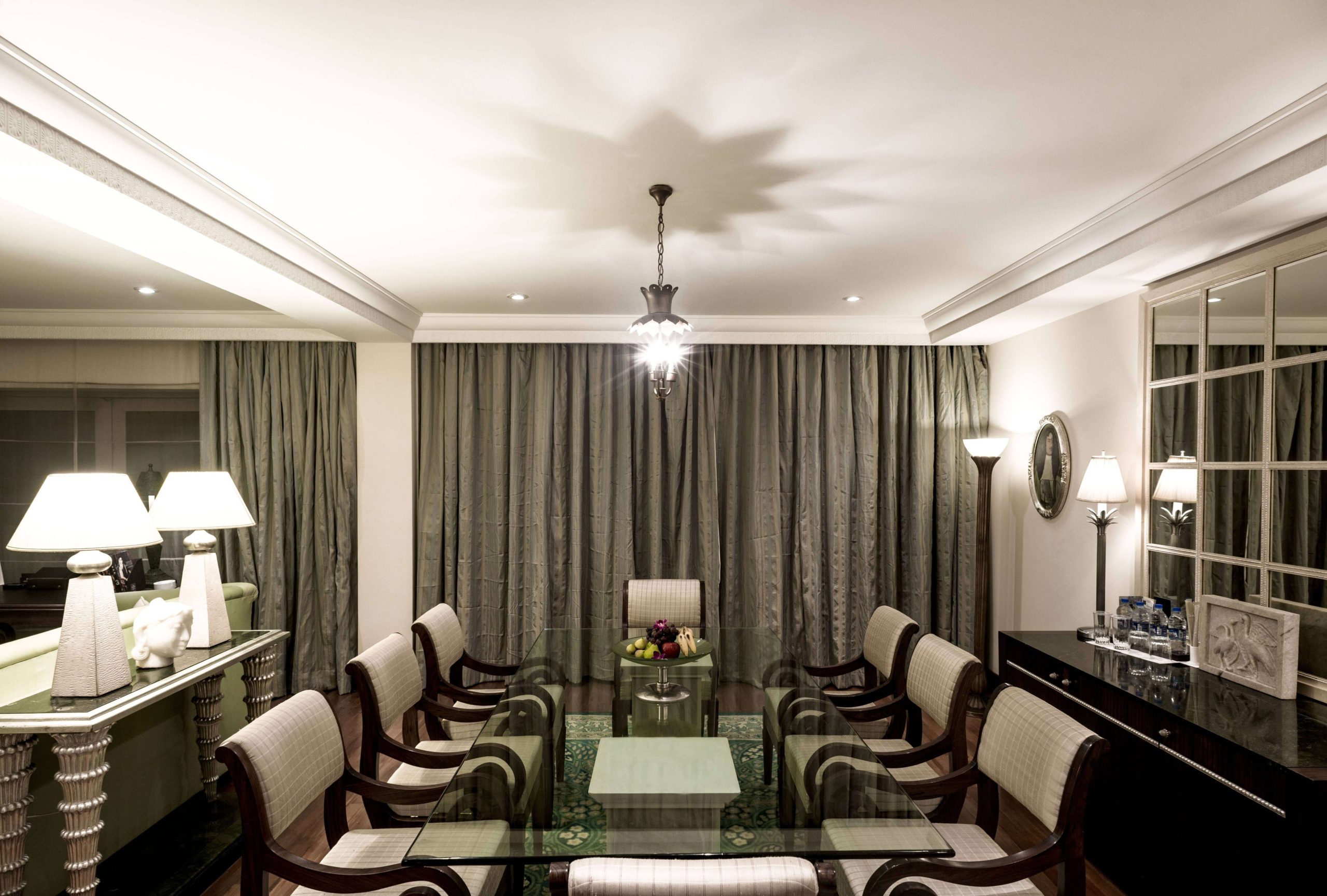 Luxury Suite Dining Room