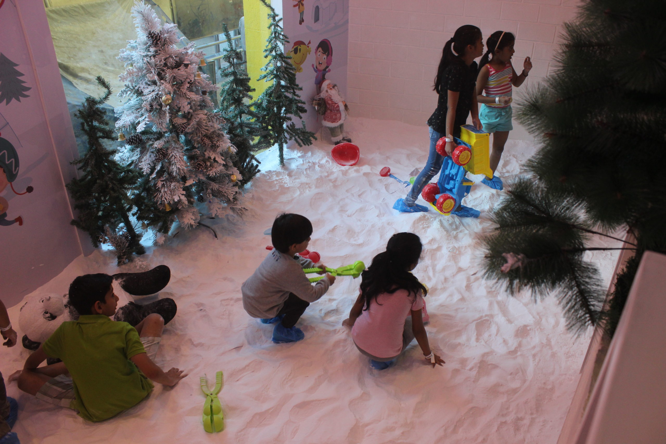 Iceland - Snow World at Happy Planet
