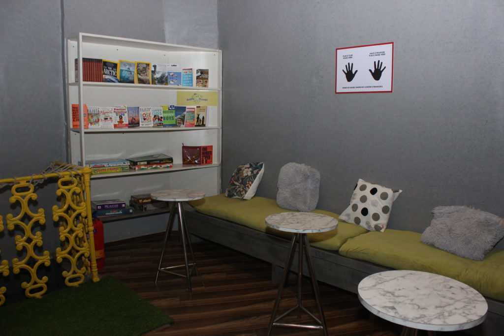 Parent's Lounge at Happy Planet