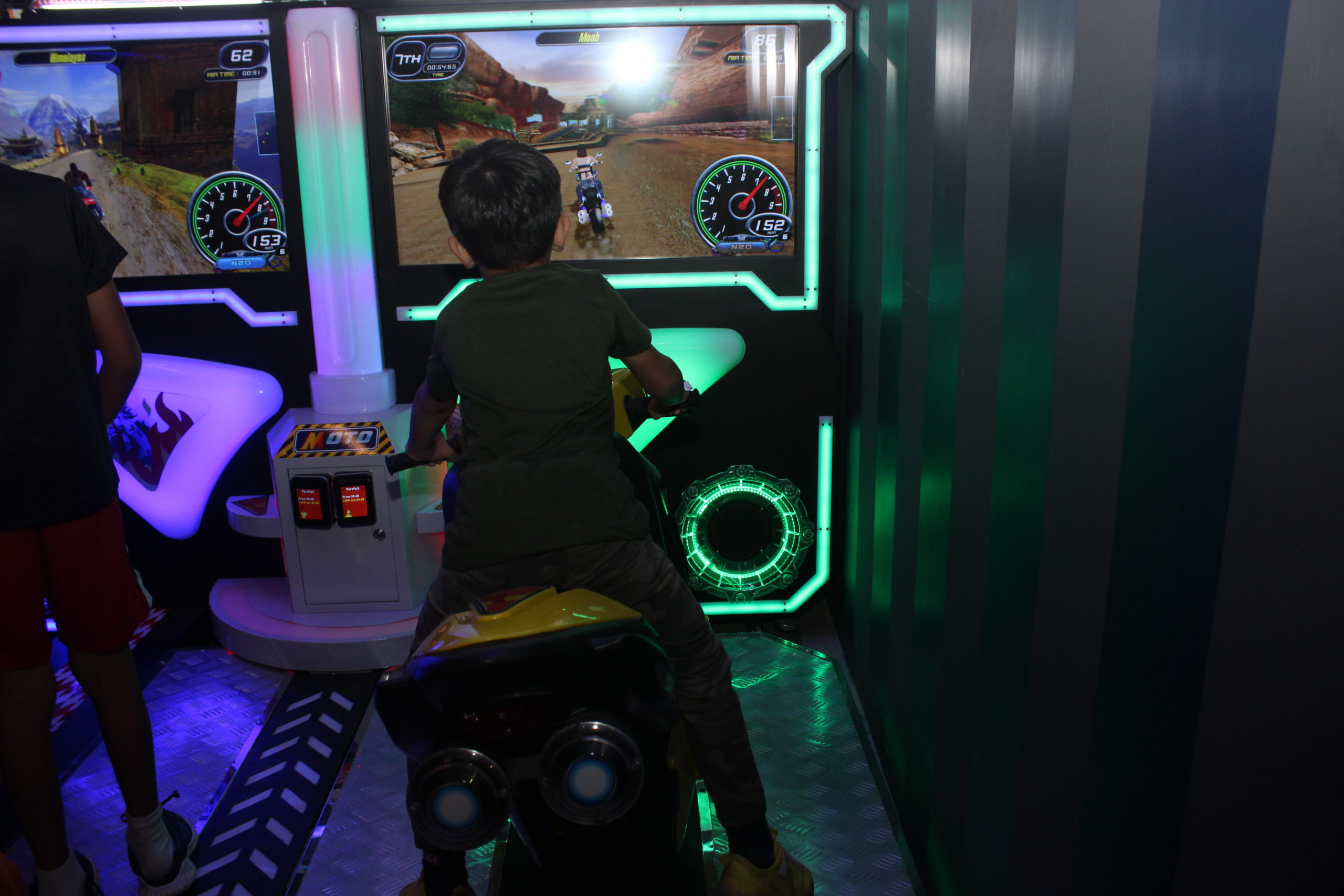 Classic Arcade Games at Happy Planet