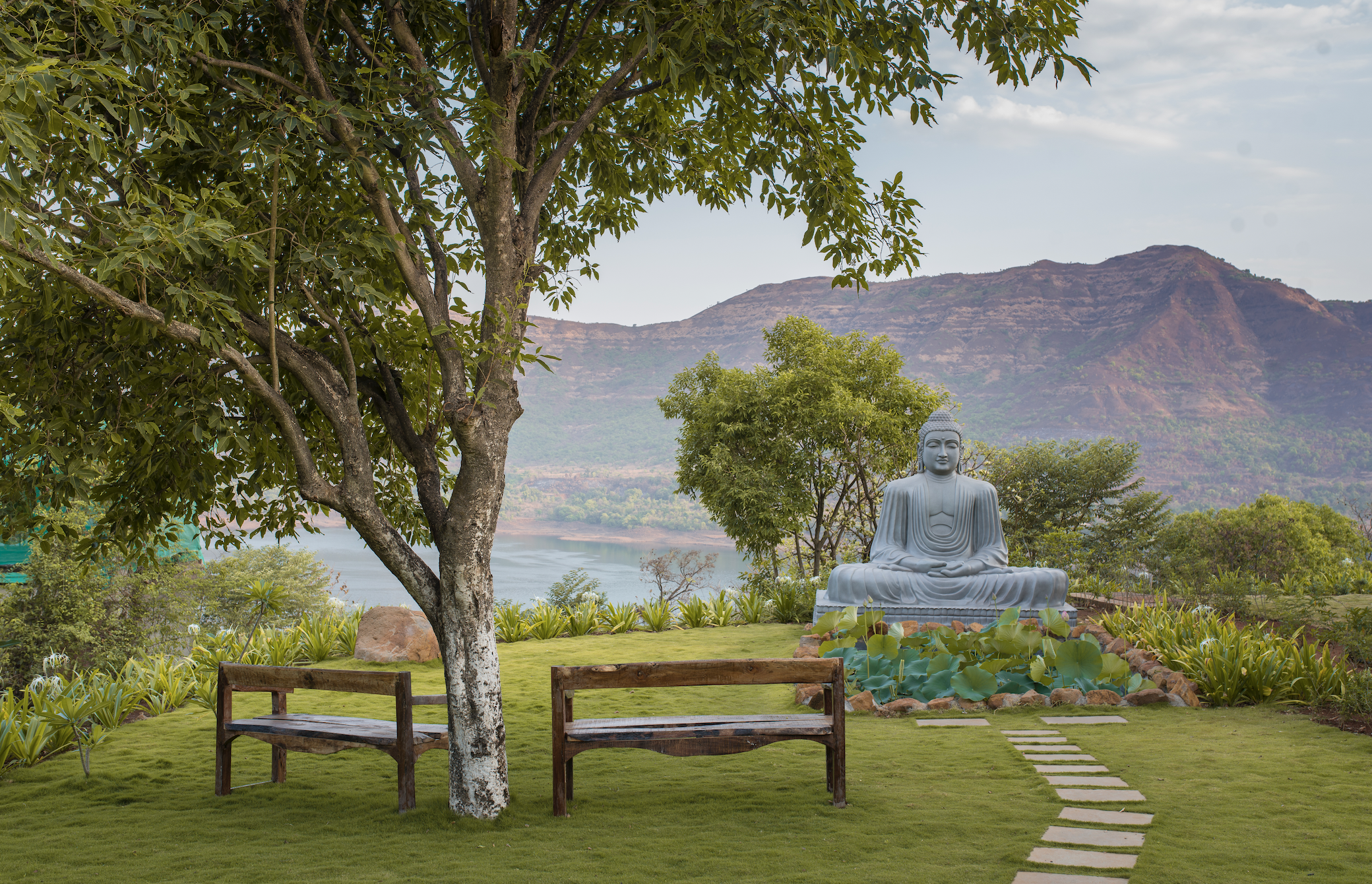 Divine Buddha at Atmantan