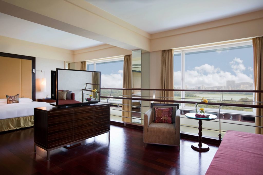 Deluxe Suite Living Room at Renaissance Hotel