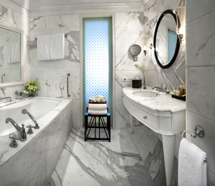 Bathroom at The Taj Mahal Palace 