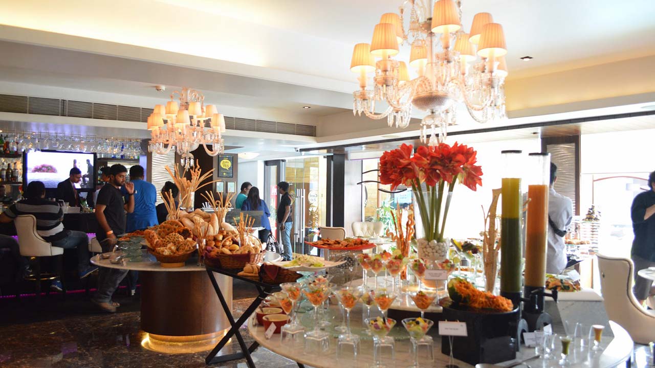Restaurant at Della Resort 