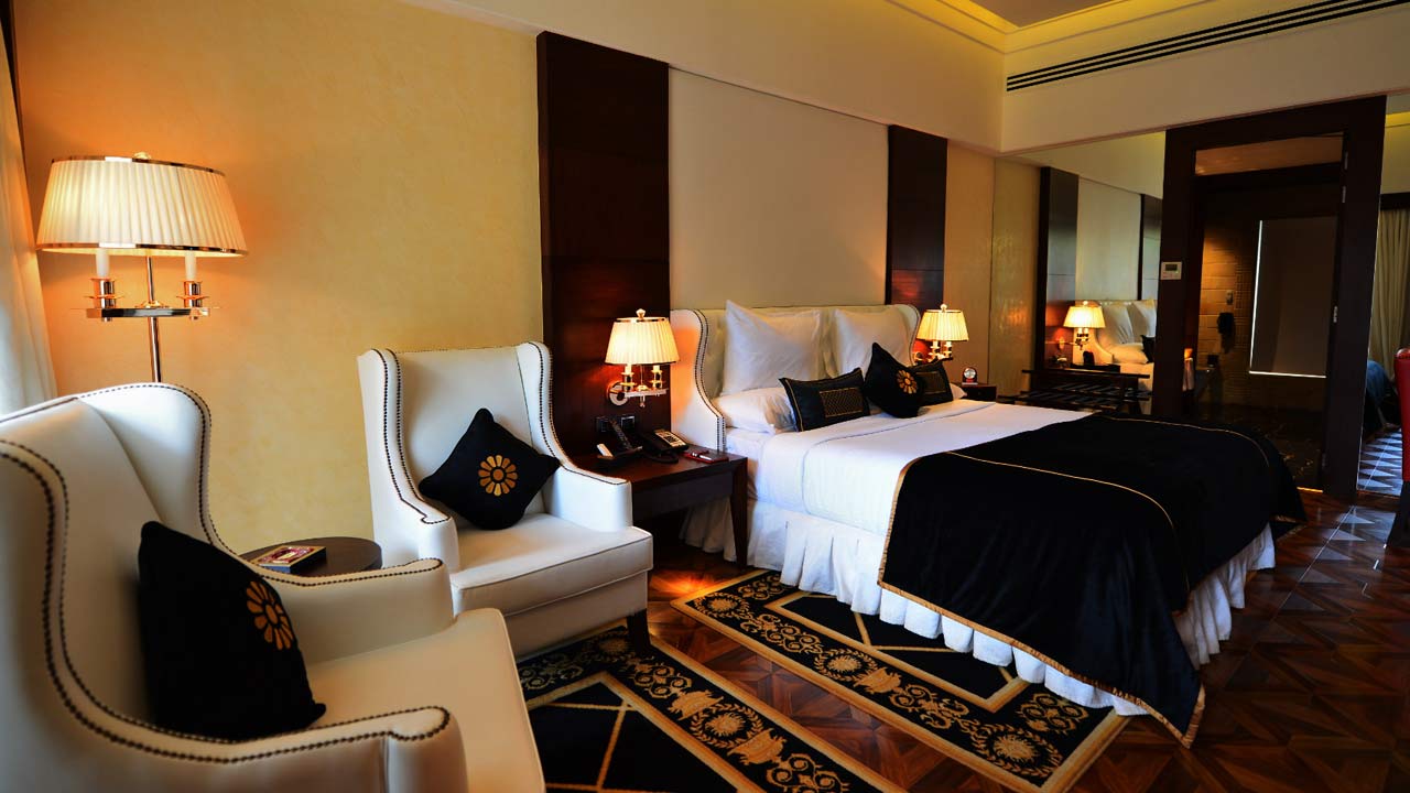 Room at Della Resort