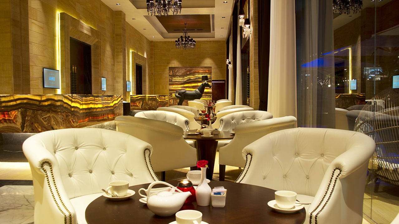 Restaurant at Della Resort 