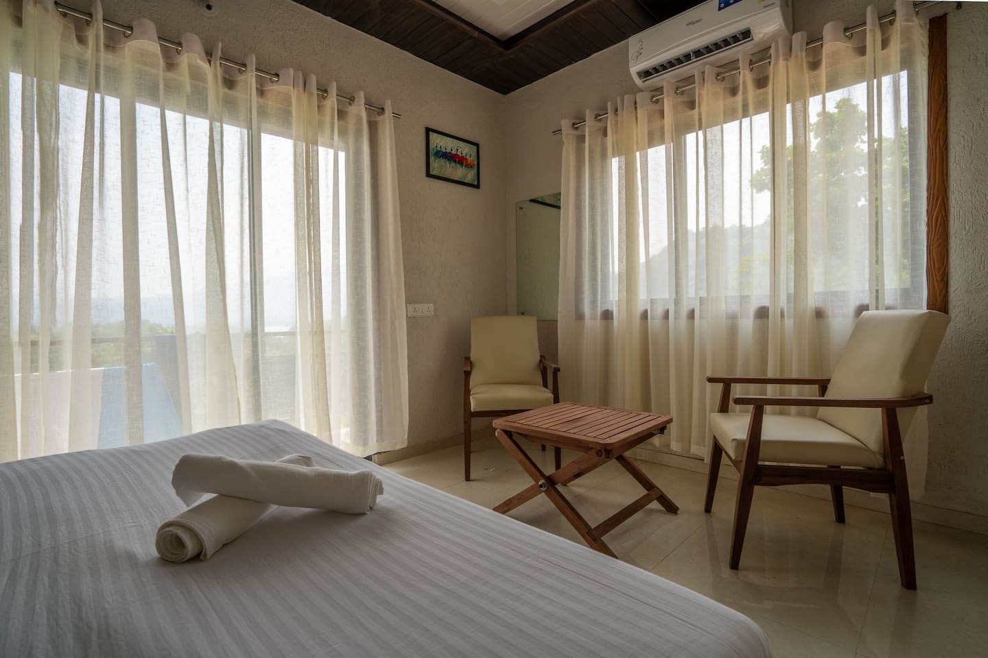 Bedroom at Leisurely By The Foothills
